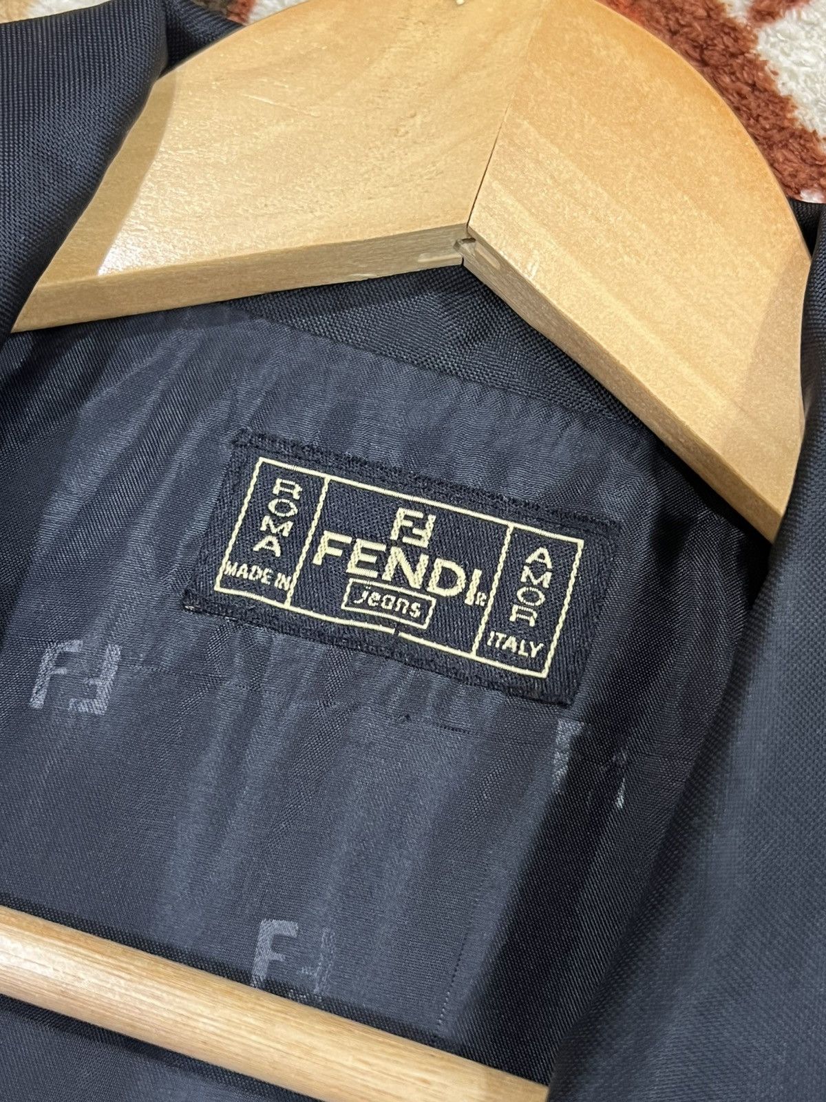 Fendi Vtg 90's Fendi Jacket Size L / US 10 / IT 46 - 4 Thumbnail