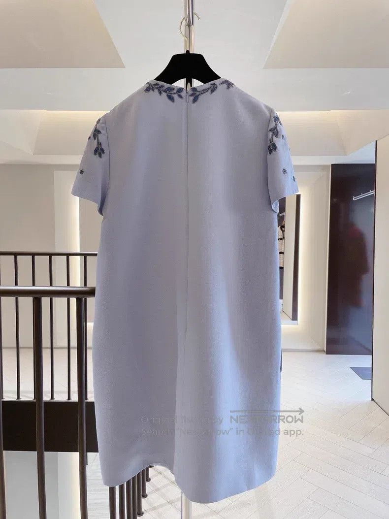 Valentino Valentino Heavy work embroidered beaded dress Size M / US 6-8 / IT 42-44 - 2 Thumbnail