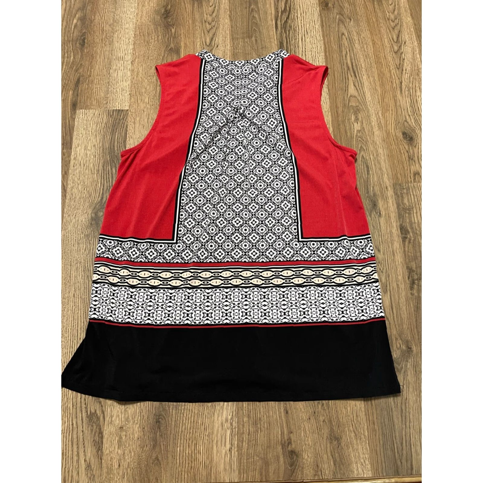 Liz Claiborne Liz Claiborne Shirt Women's Medium Red White Black All over print Button Up Casual Modern Geometric Reg sleeveless Vintage No Size M / US 6-8 / IT 42-44 - 2 Thumbnail