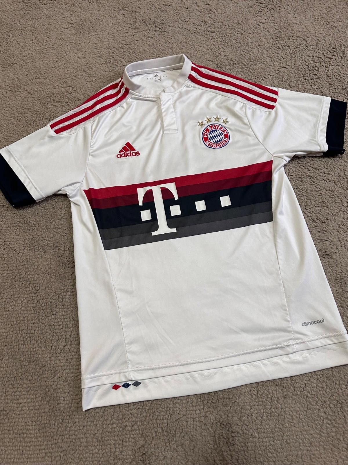 Adidas BAYERN MUNICH 2015/2016 SOCCER FOOTBALL SHIRT SOCCER JERSEY Size US M / EU 48-50 / 2 - 2 Thumbnail
