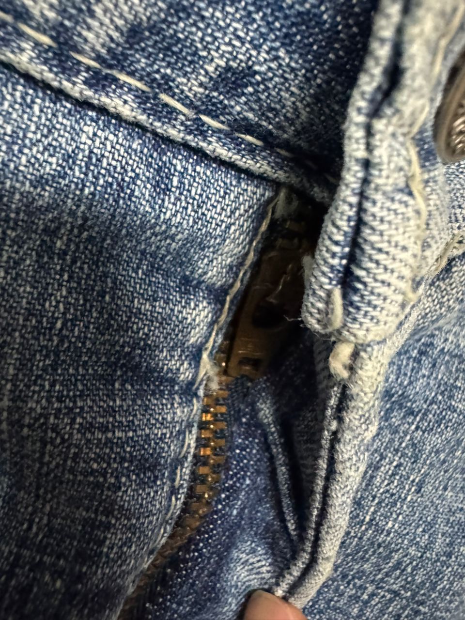 Levi's Vintage 2000s Levi’s Engineered Jeans Rusty Faded Denim Jean Size US 31 - 9 Thumbnail