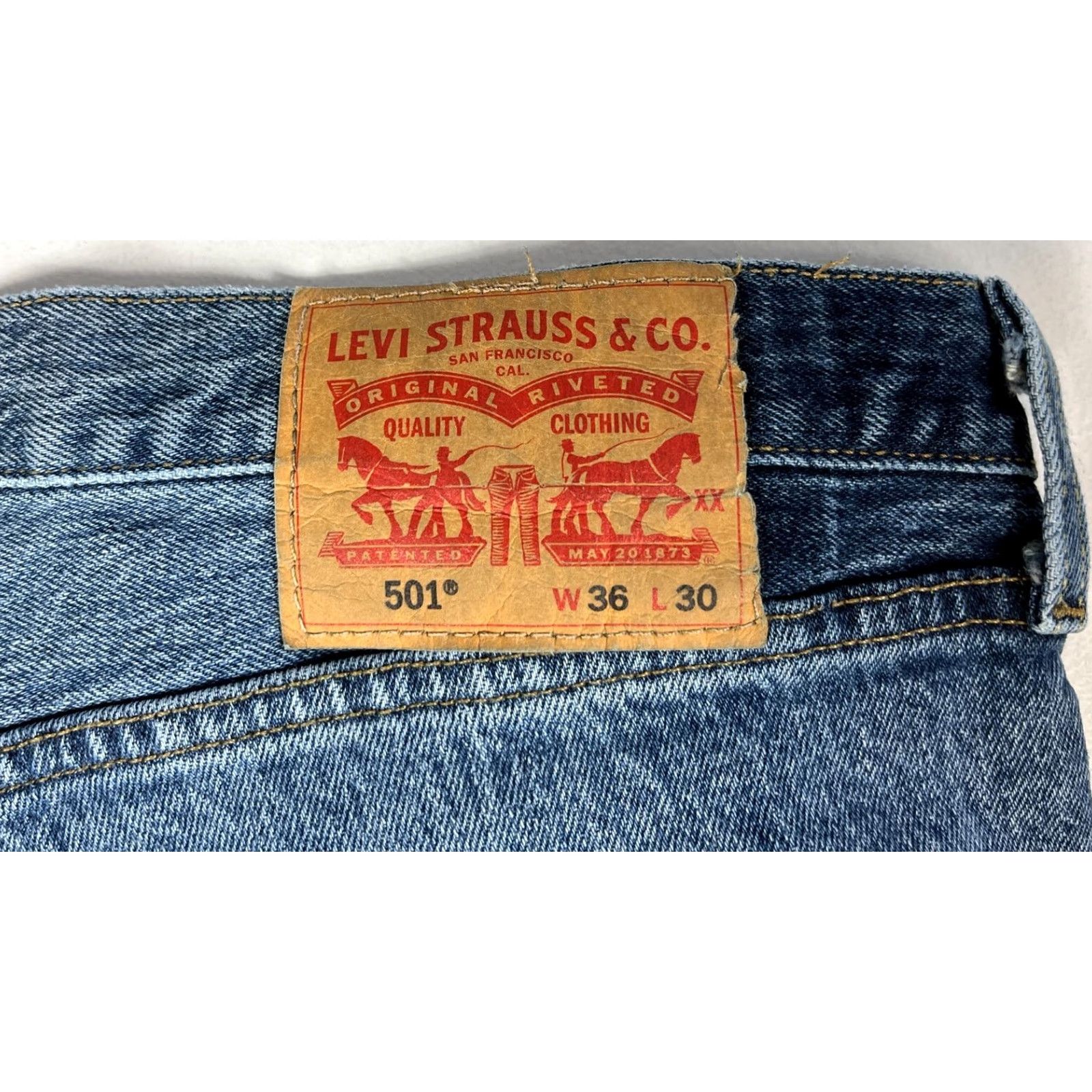 Levi's Levi's 501 Jeans Men Blue Medium Wash 36x30 Regular Denim 5-Pocket Straight Cotton Vintage Style Mens Size US 36 / EU 52 - 6 Thumbnail