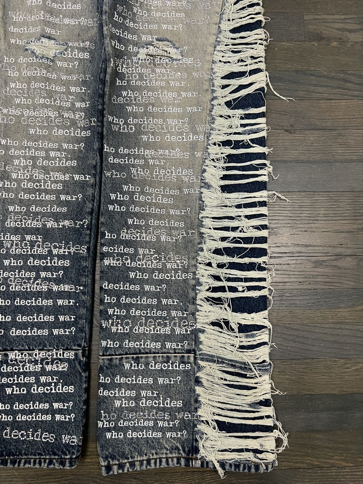 Who Decides War ULTRA FLARE SCRIPTURE DENIM Size US 30 / EU 46 - 3 Thumbnail