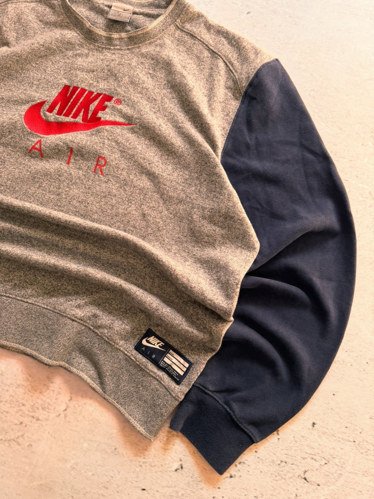 Nike × Vintage NIKE VINTAGE CENTER LOGO OVERSIZE BOXY SWEATSHIRT Size US L / EU 52-54 / 3 - 3 Thumbnail