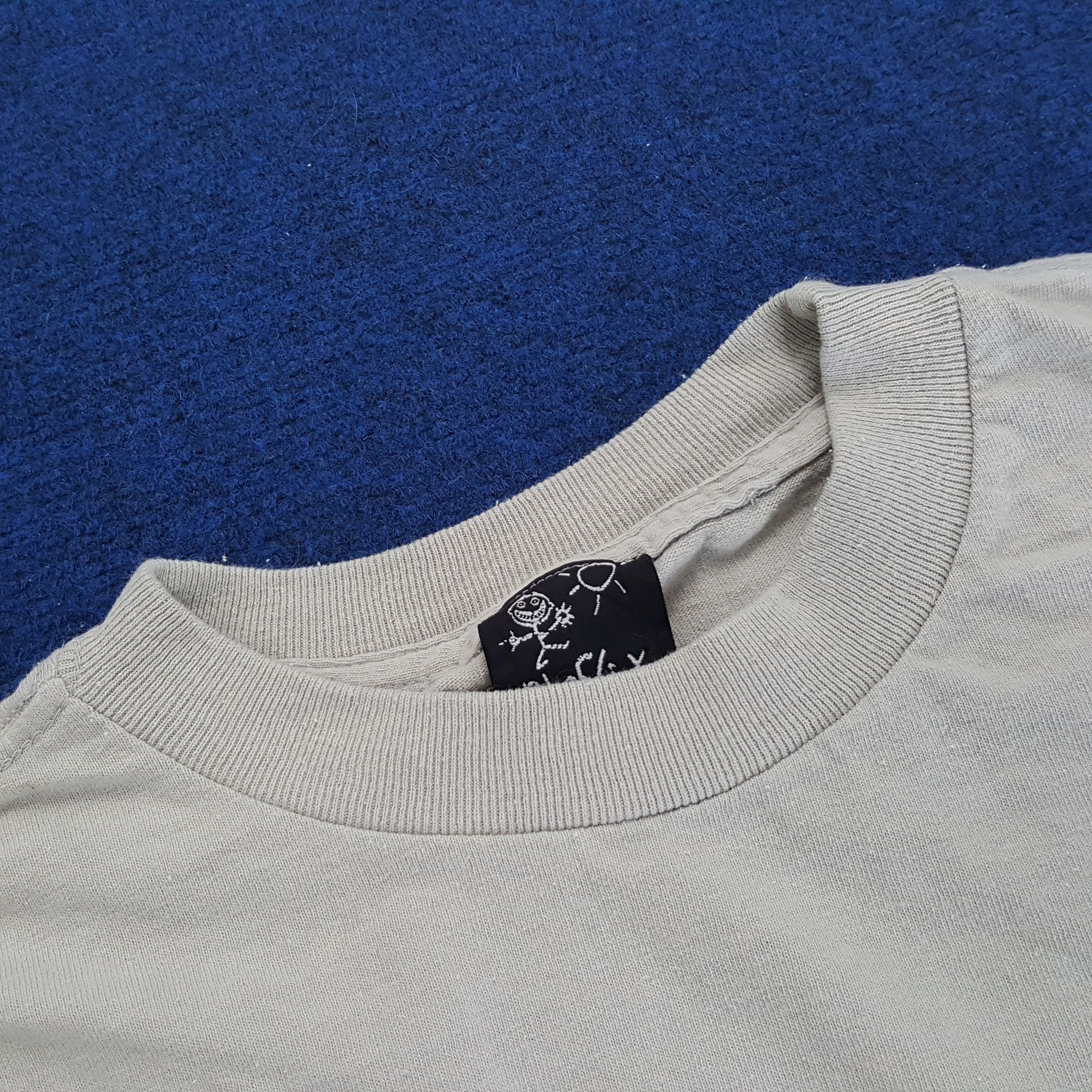 Vintage Vintage Phoelix Skateboards Streetwear T-shirts Size US L / EU 52-54 / 3 - 6 Thumbnail