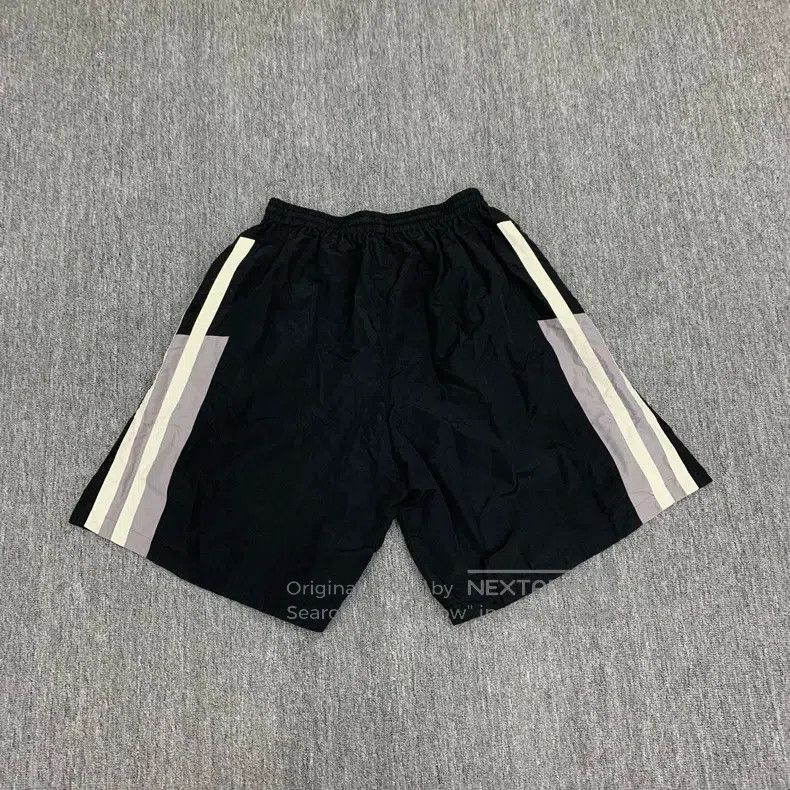 Balenciaga Balenciaga size M Black Side Striped Double Hook Shorts/M Size US 27 - 2 Thumbnail