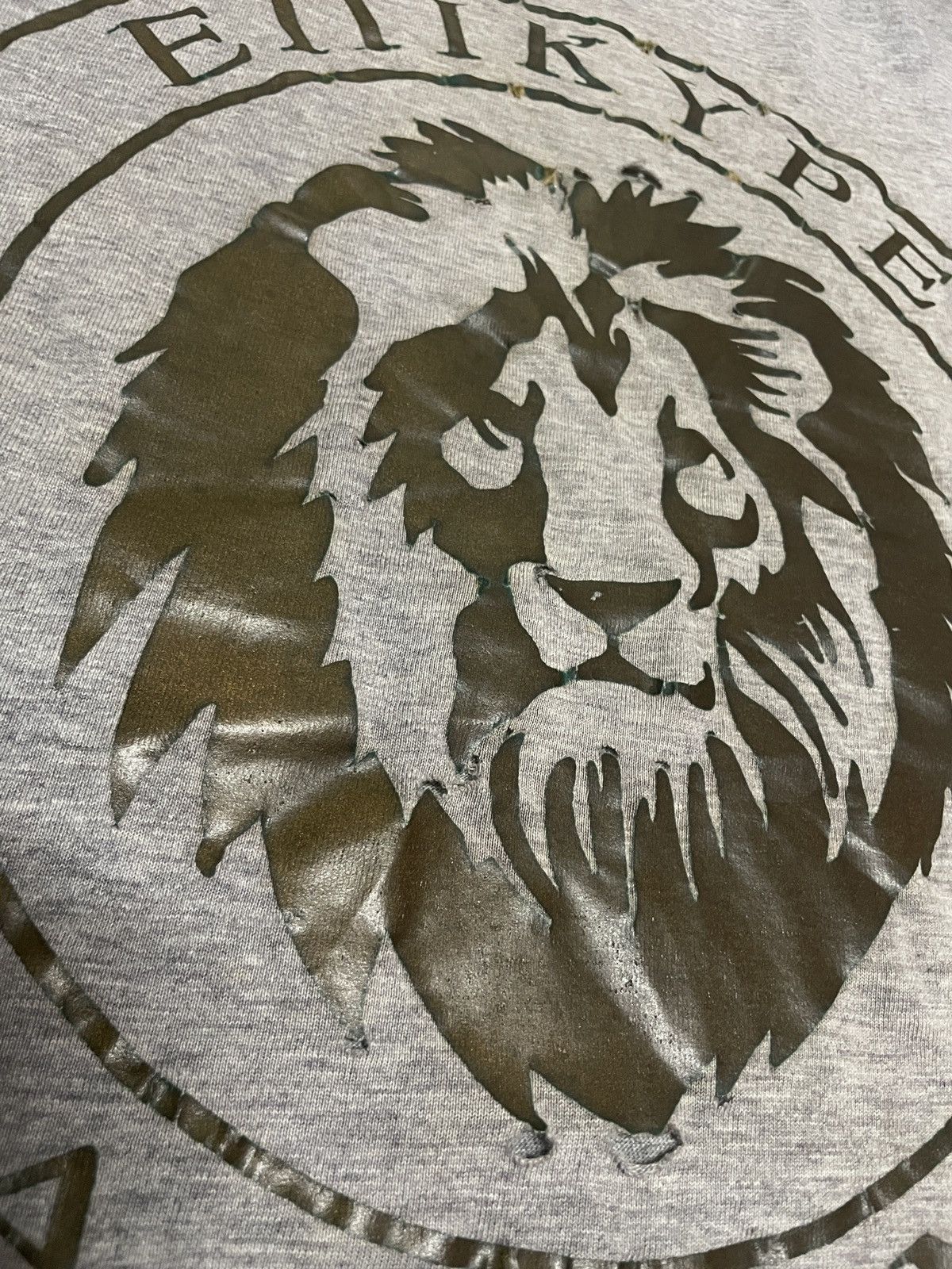 A.P.C. A.P.C. Rue De Fleurus Paris Gold Lion Size US S / EU 44-46 / 1 - 9 Thumbnail