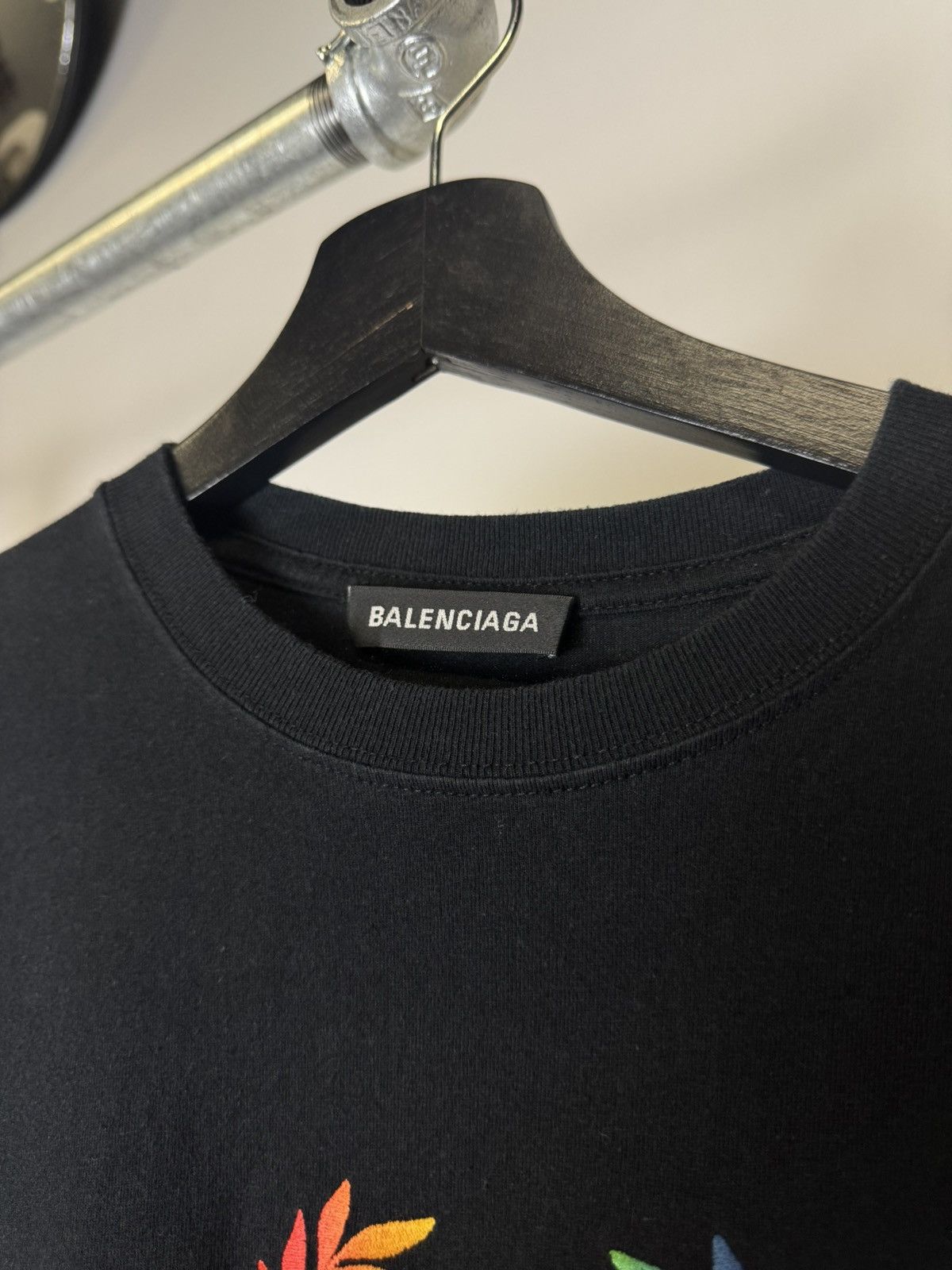 Balenciaga Balenciaga rainbow embroidered tee Size US S / EU 44-46 / 1 - 3 Thumbnail
