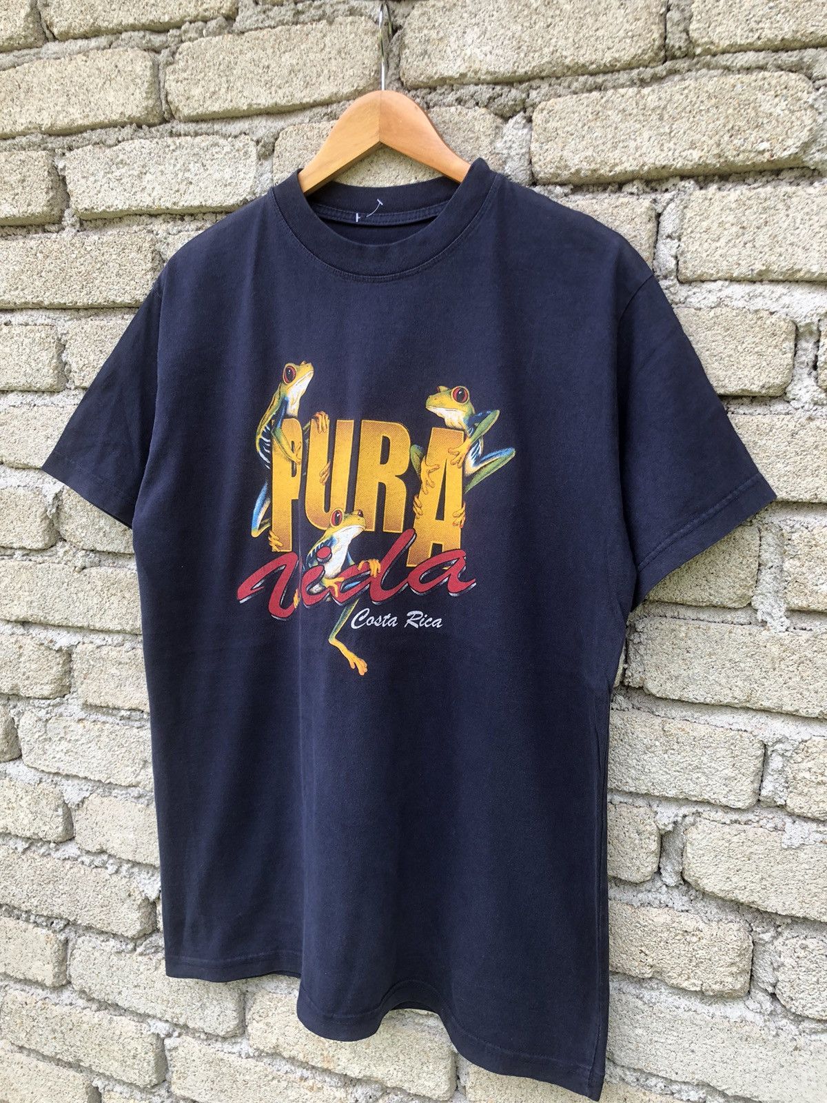 The Mountain Vintage Y2K PURA Vida Costa Rica Tshirt Size US L / EU 52-54 / 3 - 4 Thumbnail