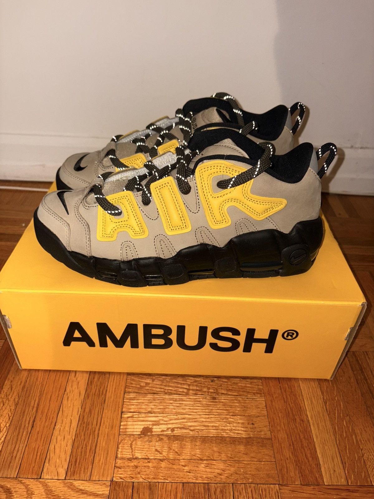 Ambush Design × Nike Nike x Ambush Design - Air More Uptempo Low SP Size US 9 / EU 42 - 1 Thumbnail