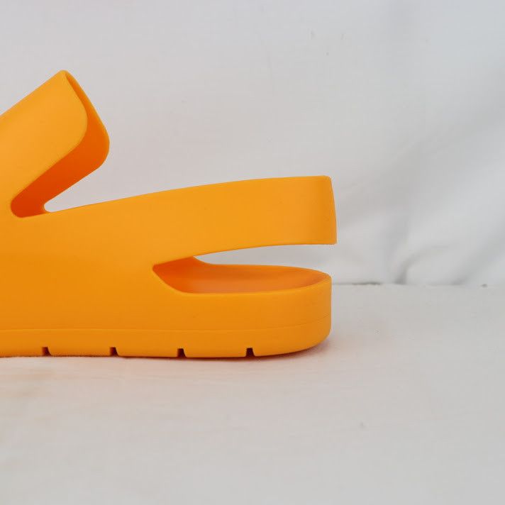 Bottega Veneta o1rshd1 Q.2 / Rubber Matt Puddle Sandal in Tangerine Size US 9 / EU 42 - 3 Thumbnail