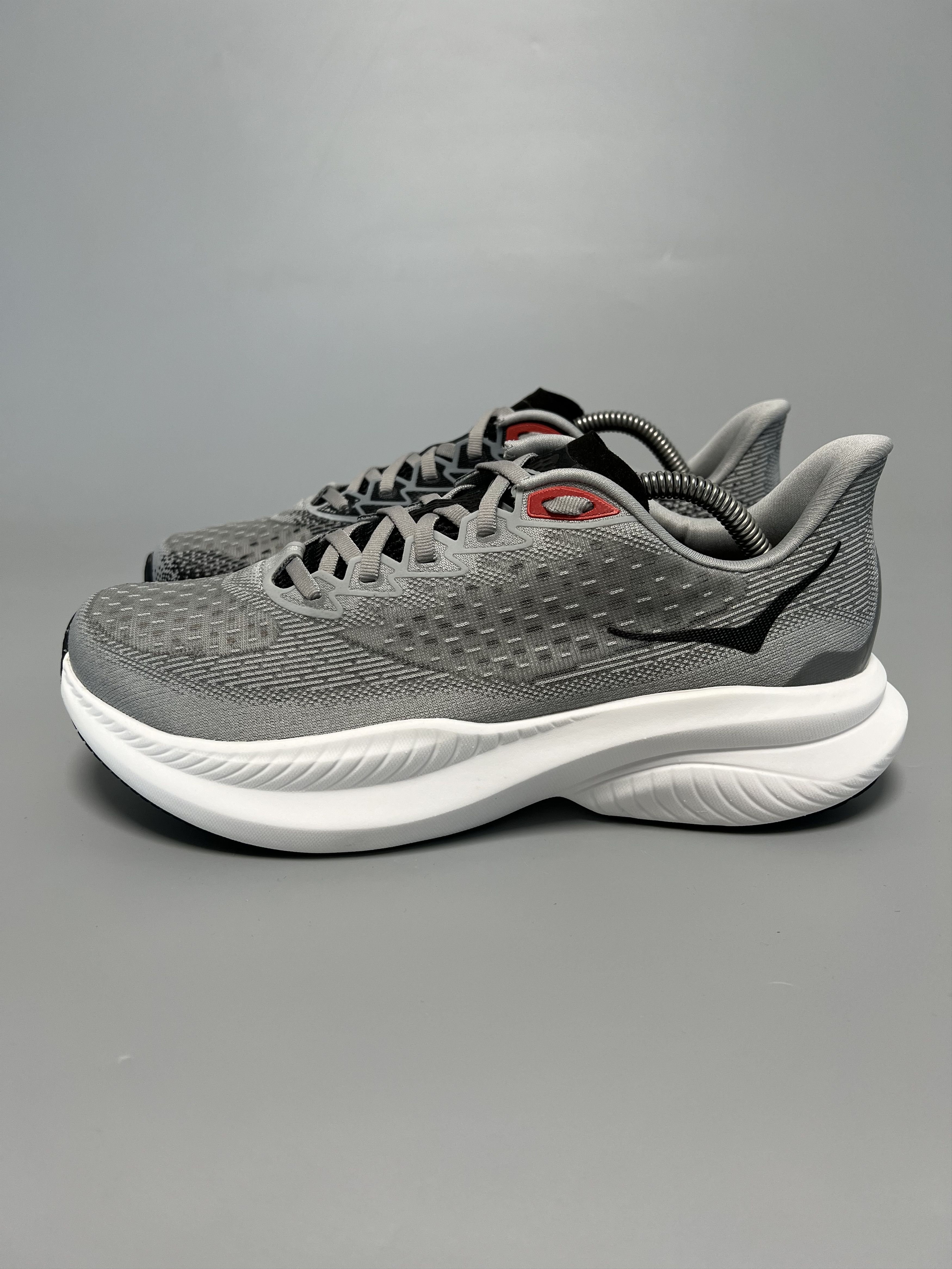 Hoka 9D Hoka One One Mach 6 LA Men's Running Shoes Size US 9 / EU 42 - 1 Thumbnail