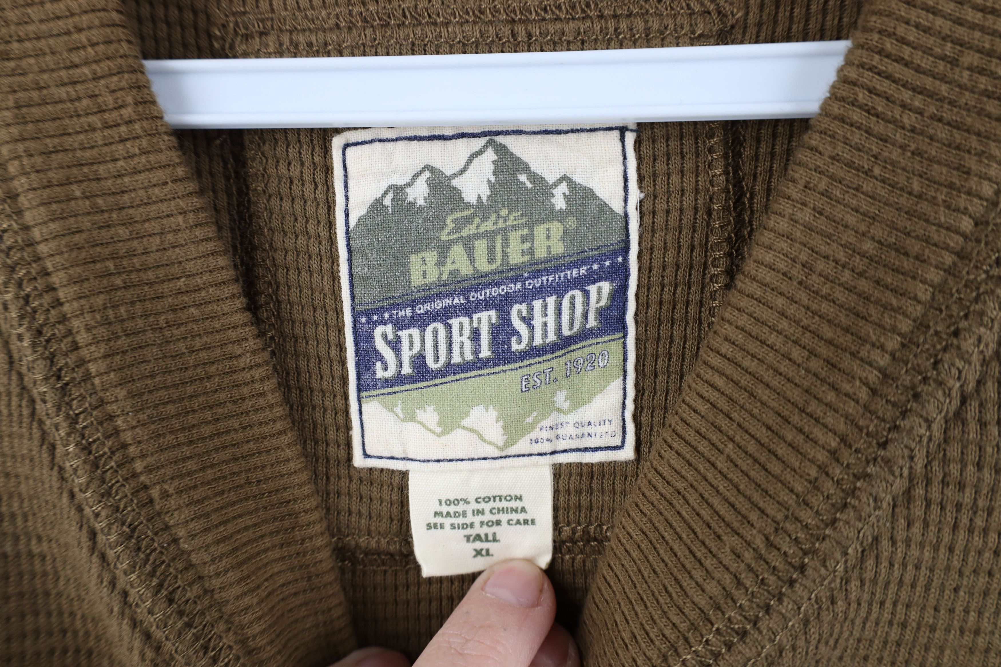 Eddie Bauer × Vintage Vintage Eddie Bauer Thermal Waffle Knit Henley T-Shirt Breen Size US XL / EU 56 / 4 - 5 Thumbnail