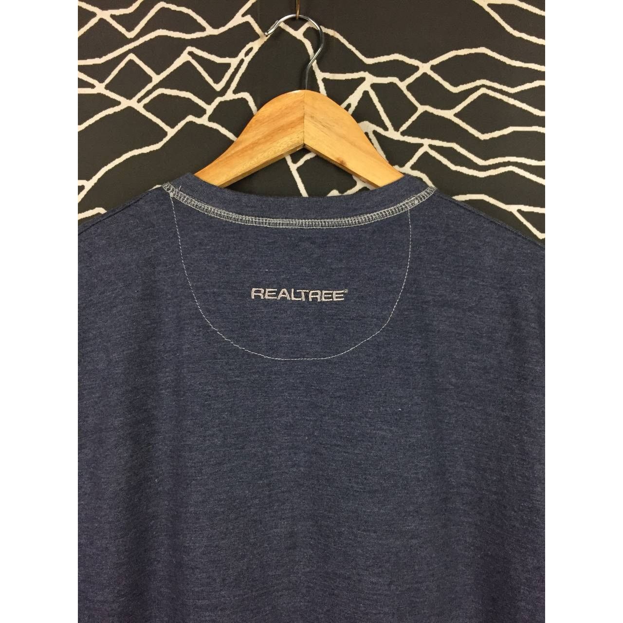 Realtree Real Tree Outdoor Brand Embroidered Logo Henley Neck Tee Size US XL / EU 56 / 4 - 8 Thumbnail