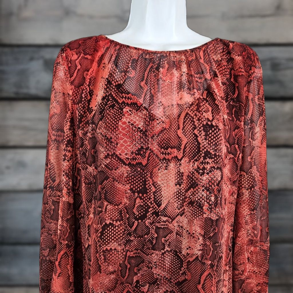 White House Black Market White House Black Market Blouse Womens Top 4 Red Snakeskin Print Long Sleeve Size S / US 4 / IT 40 - 1 Thumbnail