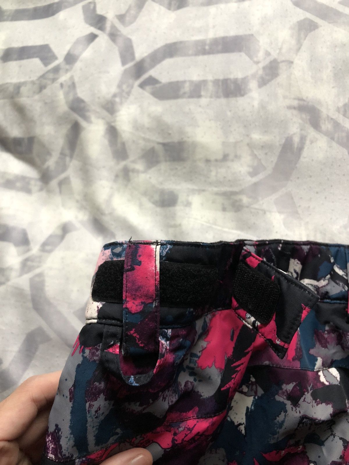 Vintage NWT Ripzone Pink Floral Snow Pants - Size XXL Size US 36 / EU 52 - 8 Thumbnail