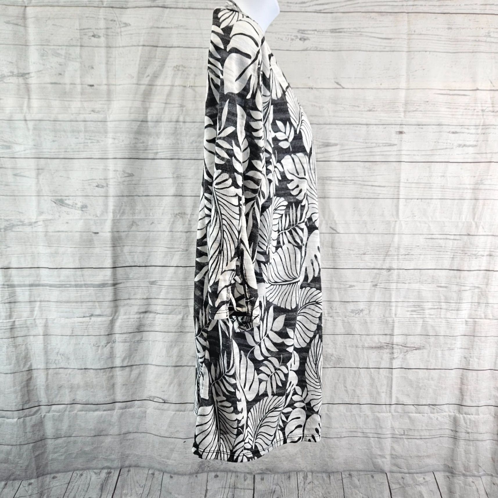 Vintage Catherines Cardigan Womens 2X Gray White Leaf Print 3/4 Sleeve Open Front Knit Polyester Sweater Size XXL / US 16-18 / IT 52-54 - 3 Thumbnail
