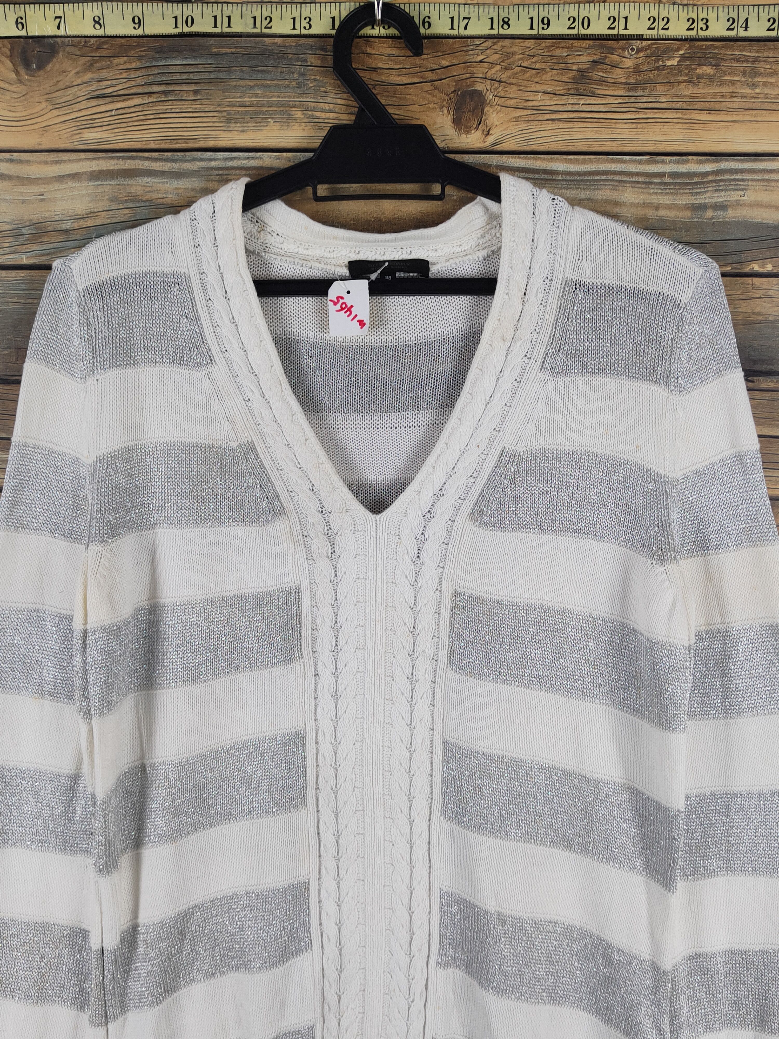 Burberry × Homespun Knitwear × Japanese Brand Burberry White Knitwear Sweatshirts #W1465 Size XS / US 0-2 / IT 36-38 - 2 Thumbnail