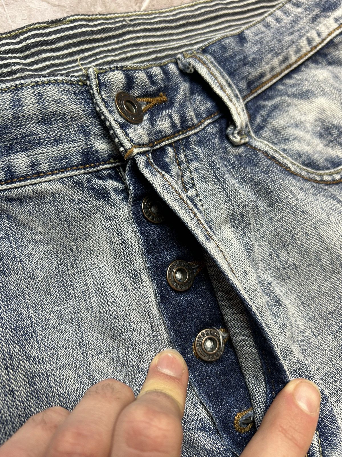 Diesel × Diesel Black Gold Rare Vintage 90s Diesel Industrtry Faded Blue Jeans Size US 36 / EU 52 - 15 Thumbnail