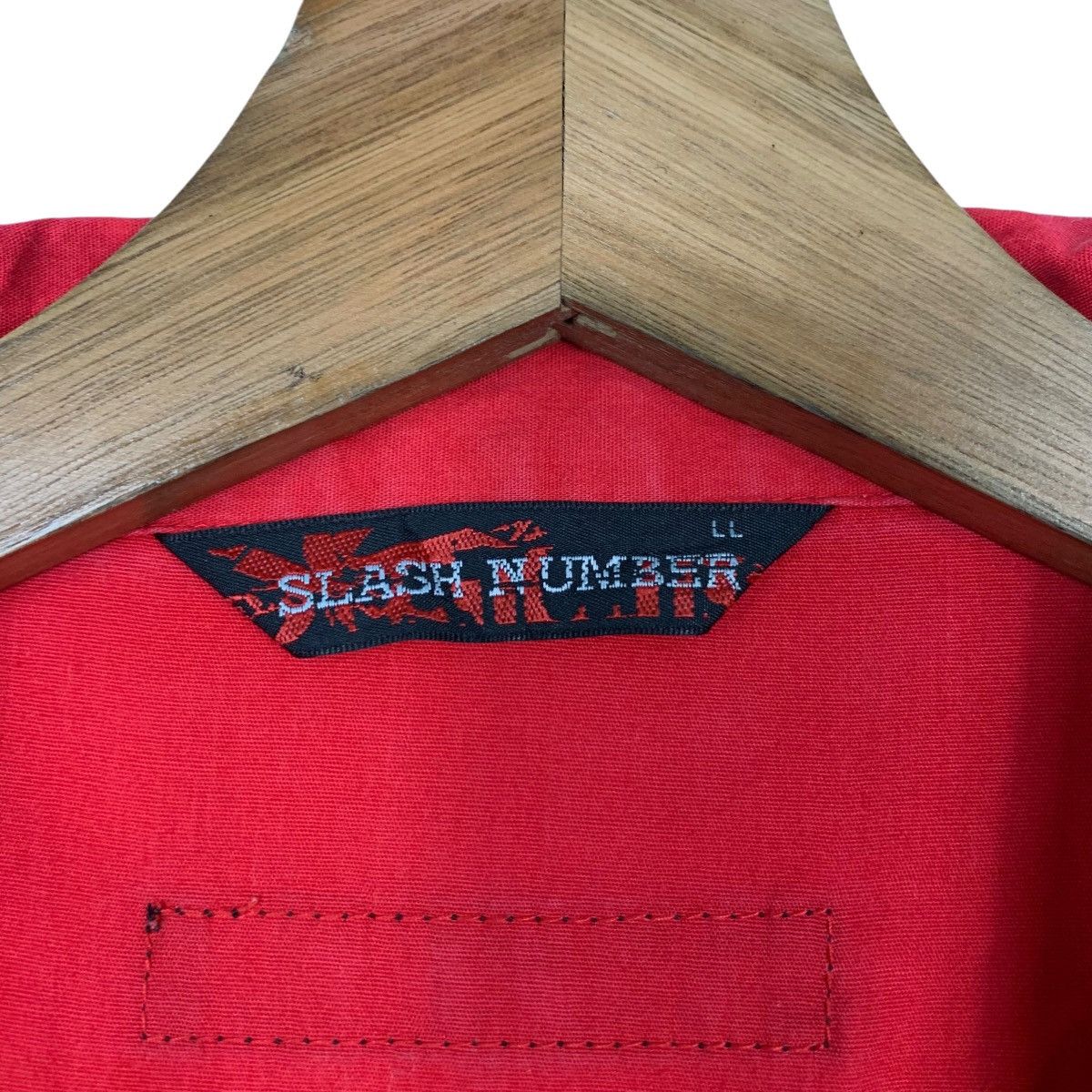 Japanese Brand SLASH NUMBER Red Short Sleeve Button Shirt #2075-C90 Size US L / EU 52-54 / 3 - 17 Thumbnail