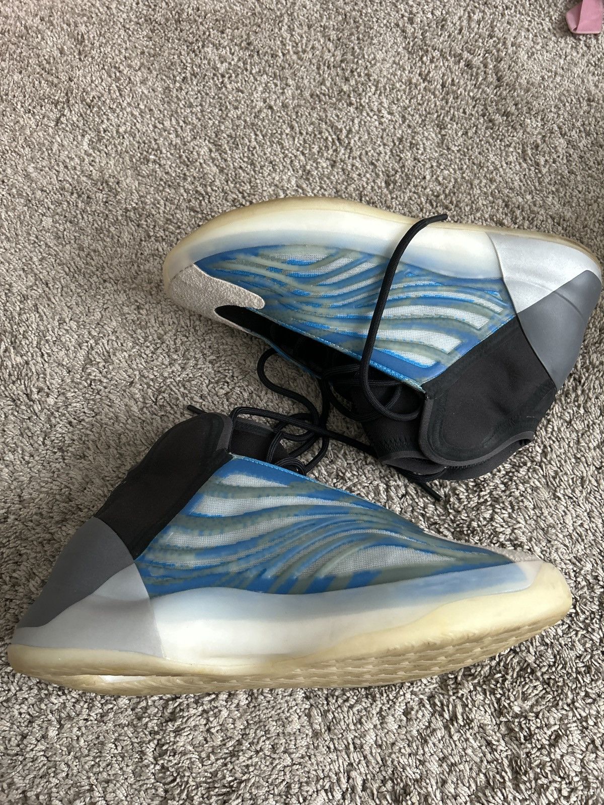 Yeezy YZY QNTM size 10 Size US 10 / EU 43 - 6 Thumbnail