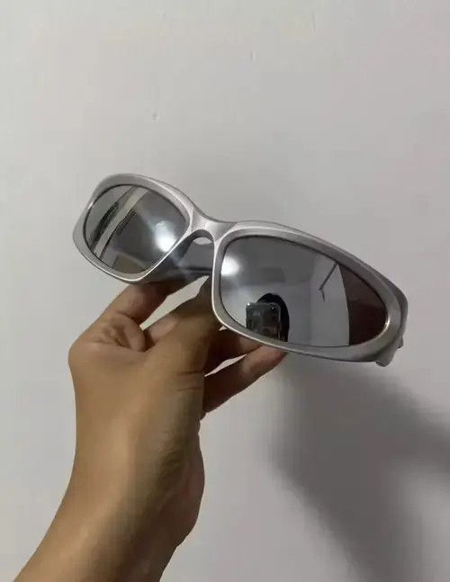 Japanese Brand Dystopian Sunglasses Retro Silver Cyber Punk Archive Cosplay Size ONE SIZE - 2 Thumbnail