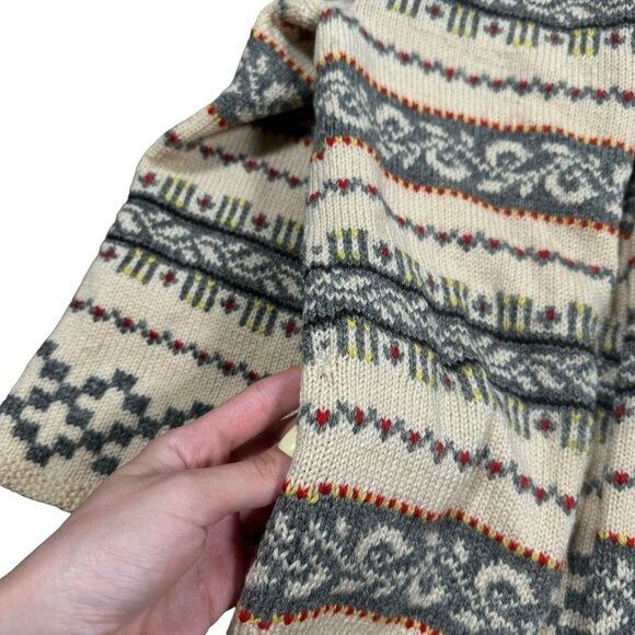 Handmade VTG Handmade in Norway Wool Cardigan Nordic Fair Isle Sweate Size M / US 6-8 / IT 42-44 - 6 Thumbnail