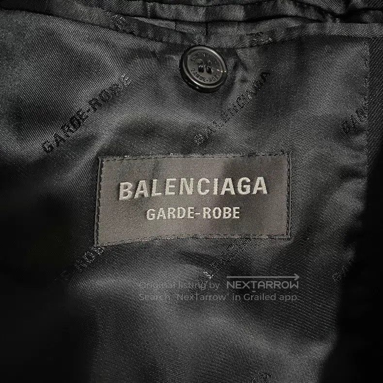 Balenciaga Balenciaga High-definition tailored suit jacket with hidde Size US S / EU 44-46 / 1 - 4 Thumbnail