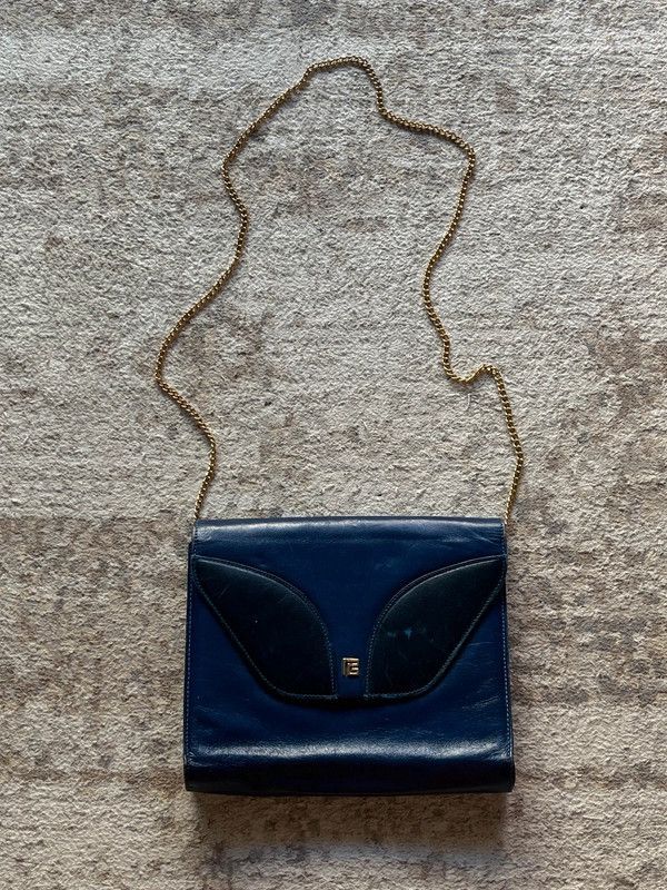 Pierre Balmain Pierre Balmain Paris Chain Leather Bag Vintage 90s Archive Size ONE SIZE - 1 Thumbnail