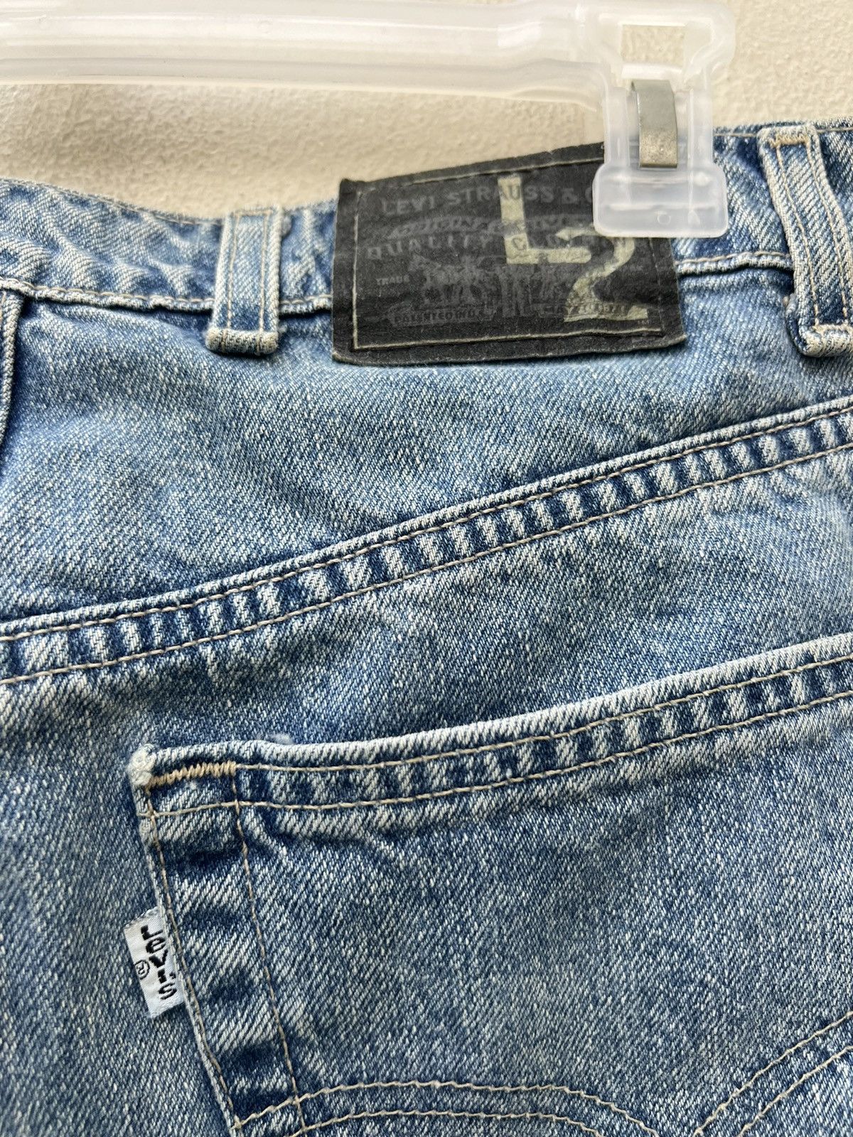 Levi's Vintage 1992 Levi’s L2 Light Blue Denim Baggy Fit Jeans Size US 33 - 19 Thumbnail