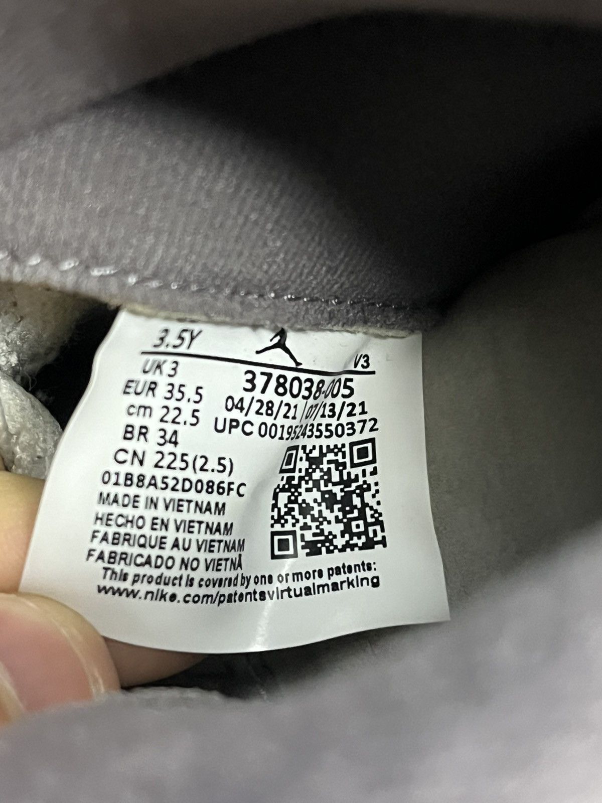 Jordan Brand Jordan 11 Cool Grey Size US 5 / IT 35 - 7 Thumbnail