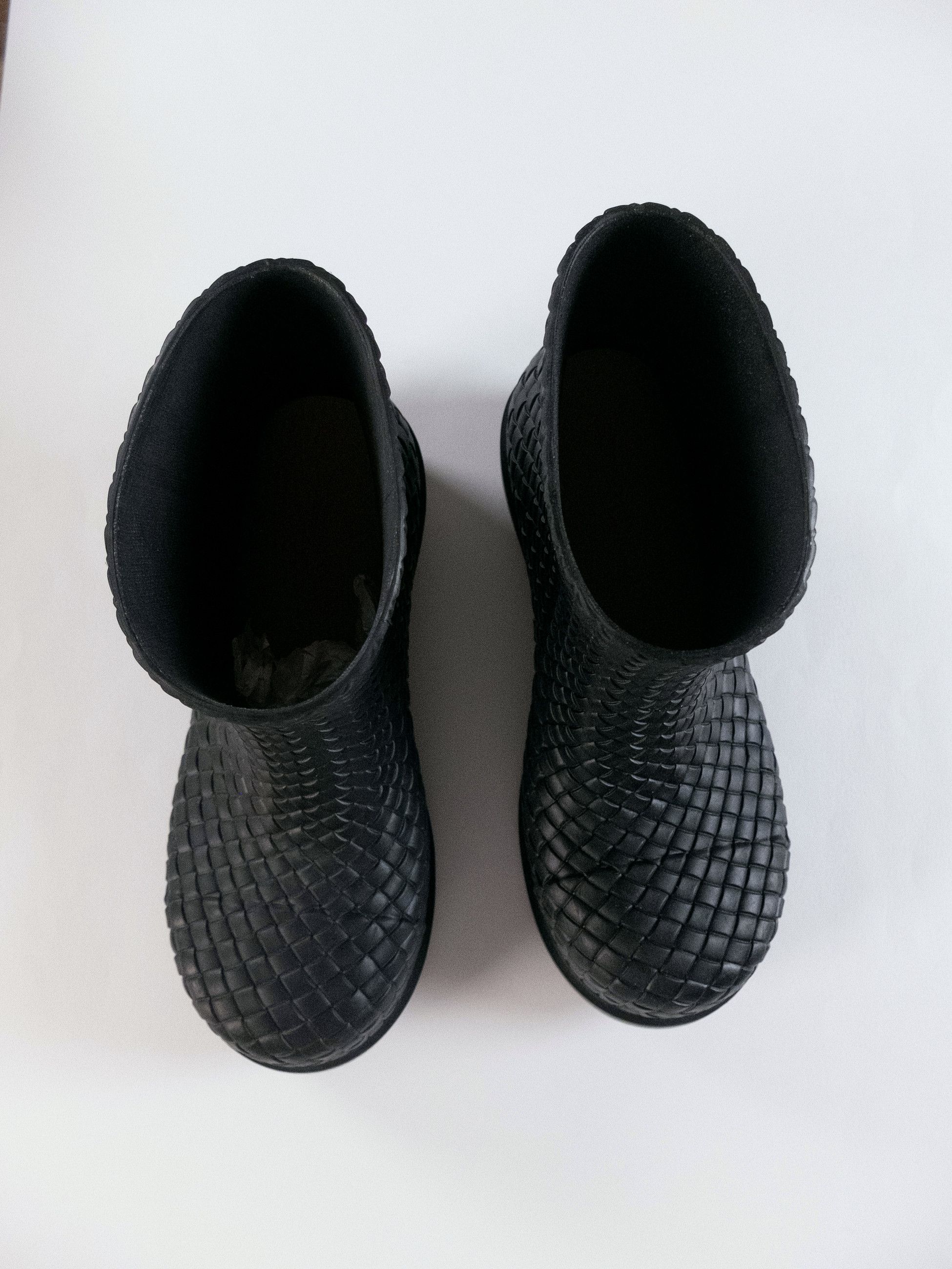 Bottega Veneta BOTTEGA VENETA Fireman black intrecciato rubber boots 8 / 41 Size US 8 / EU 41 - 5 Thumbnail