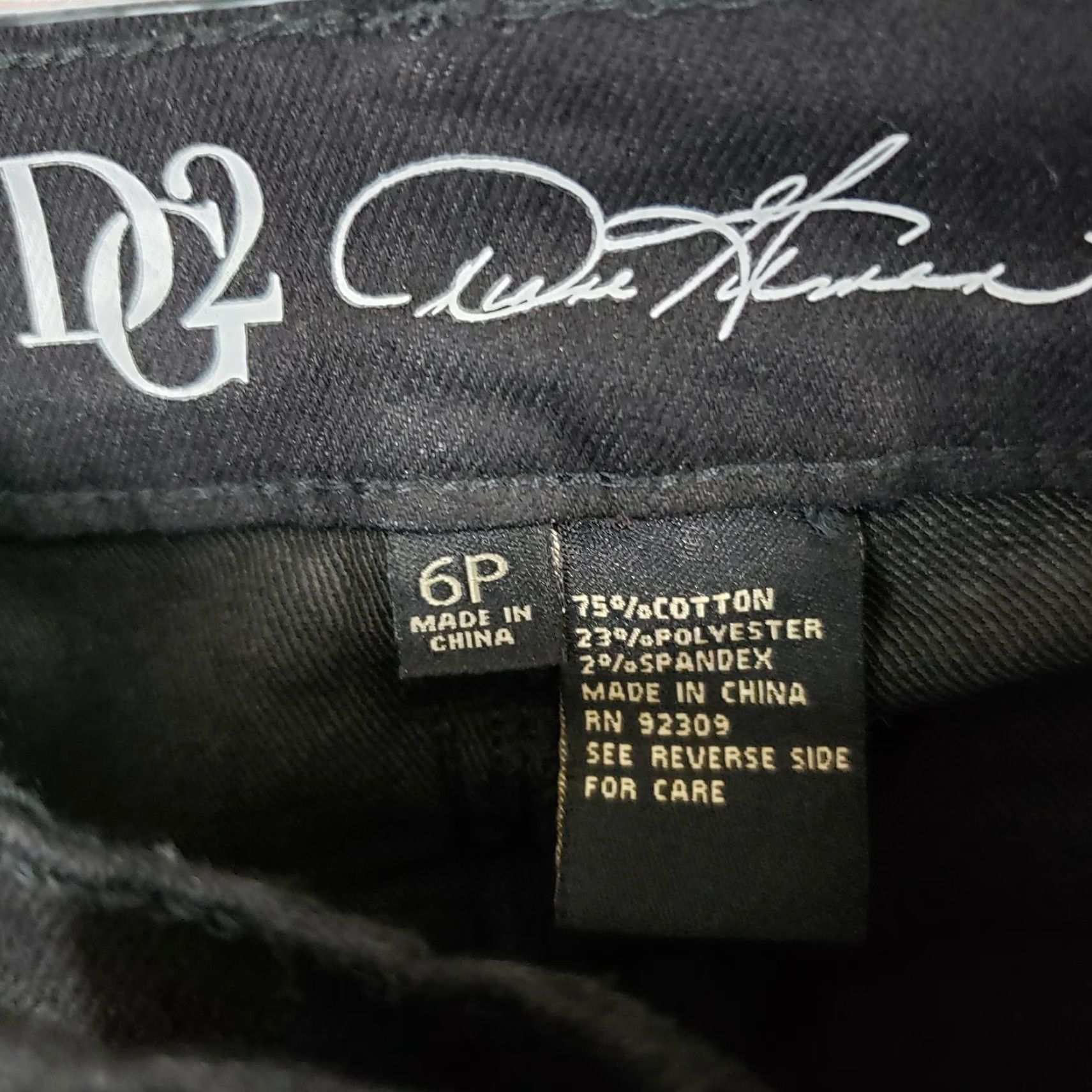 Vintage DG2 Diane Gilman Womens Cropped Jeans Sz 6P Black Embroidered Patches 20" Inseam Petite Rise 9.5" Cotton Blend Denim Shirt? Size 28" / US 6 / IT 42 - 6 Thumbnail