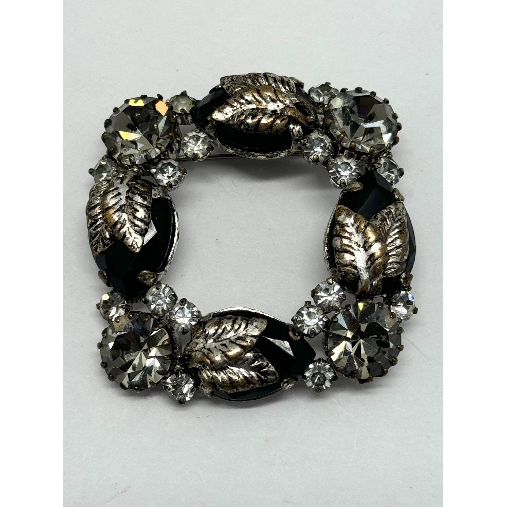 Vintage Vintage Austria Rhinestone Brooch Pin Size ONE SIZE - 1 Thumbnail