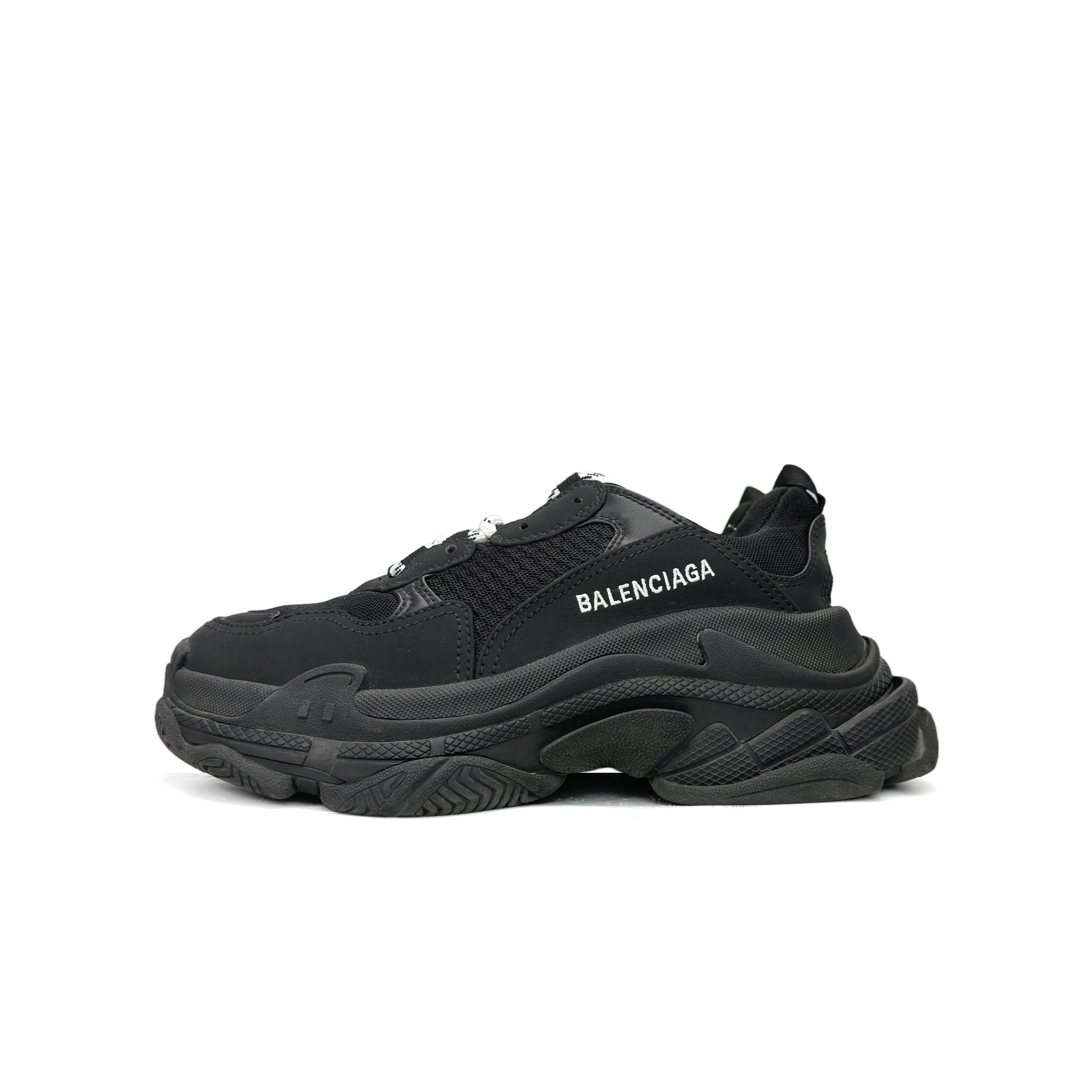 Balenciaga Balenciaga Triple S Sneakers Size 37 Size US 7 / IT 37 - 1 Thumbnail