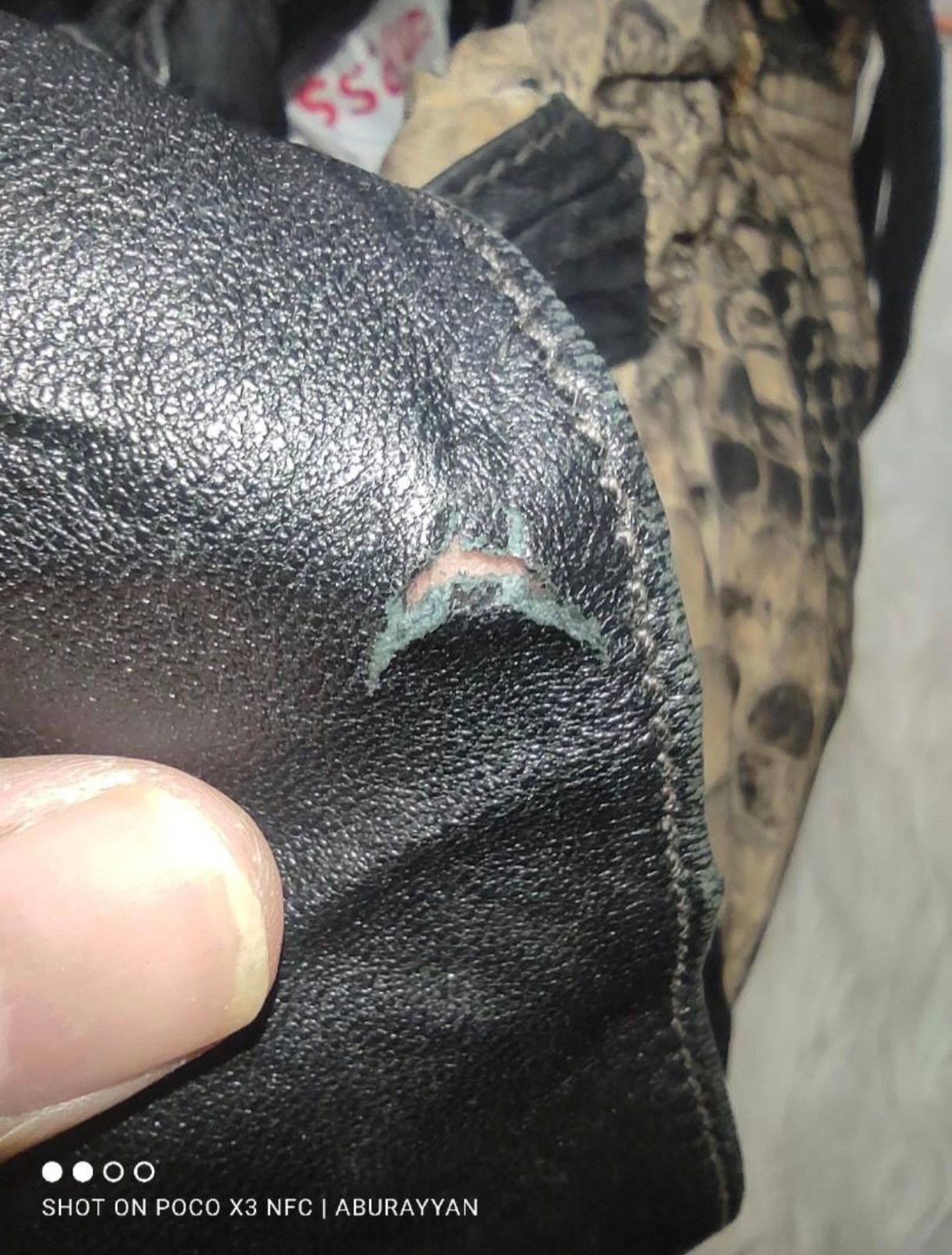 Prada Prada Black Green Python Print Nylon St. Pitone Hobo Size ONE SIZE - 10 Thumbnail