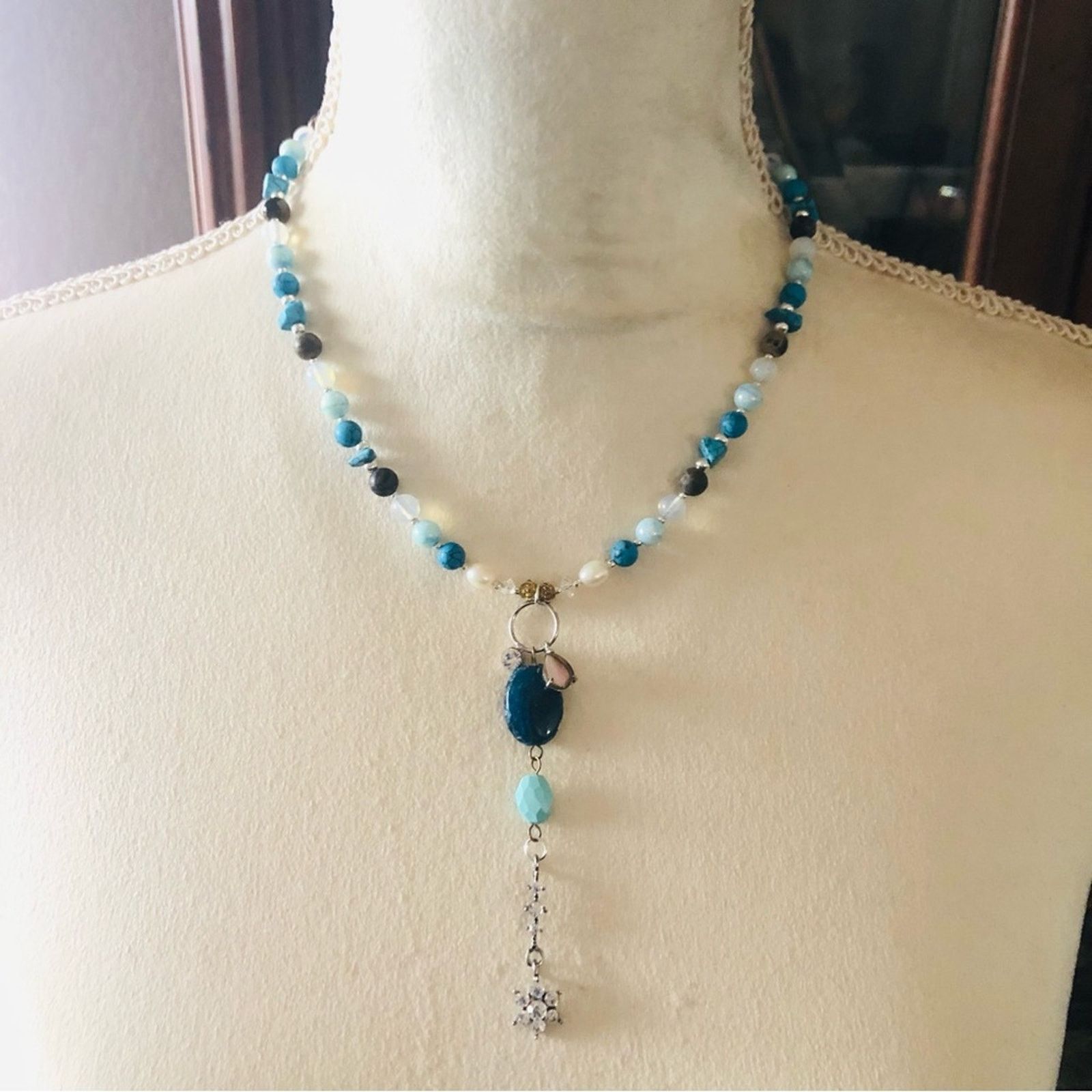 Handmade Handcrafted elegant mixed genuine stone and pearl necklace Size ONE SIZE - 2 Thumbnail