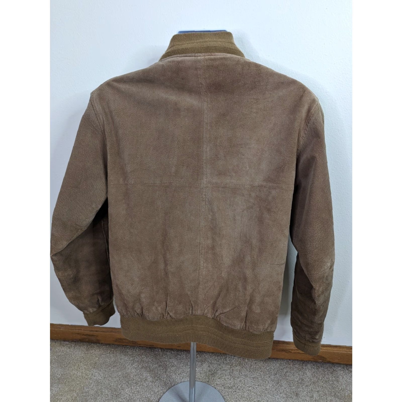 Vintage VINTAGE Bomber Jacket Leather Suede Beige Tan Mens M 38-40 Full Zip Lined Pockets Casual Size US M / EU 48-50 / 2 - 3 Thumbnail