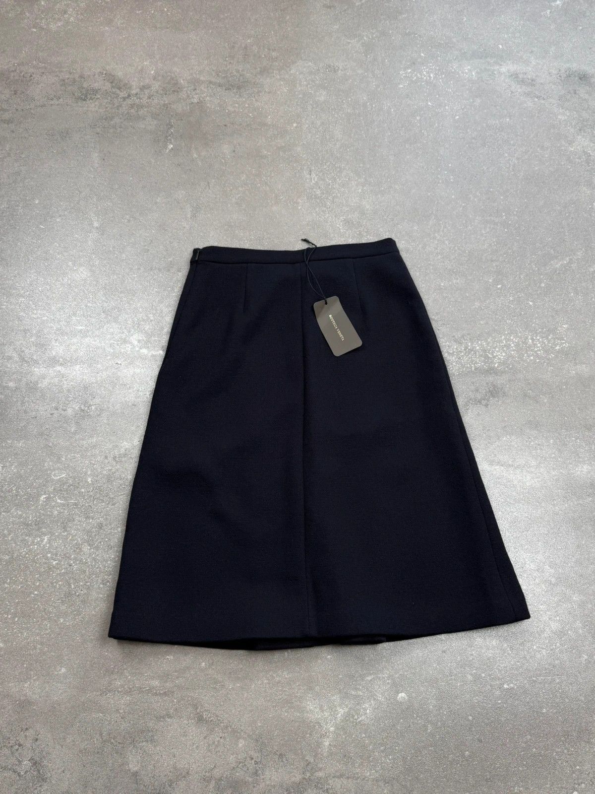 Bottega Veneta Bottega Veneta skirt NEW luxury old money street wear Size 30" / US 8 / IT 44 - 1 Thumbnail