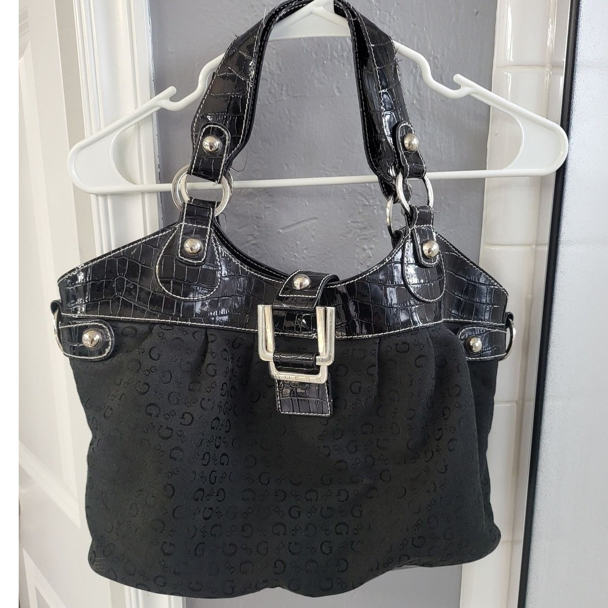 Guess Guess Vintage Black and Silver Large Shoulder Bag Size ONE SIZE - 1 Thumbnail