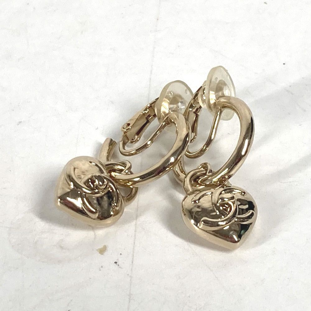 Chanel Chanel 22B Cc Coma Mark Heart Accessories Earring Metal Women Gold Size ONE SIZE - 1 Thumbnail