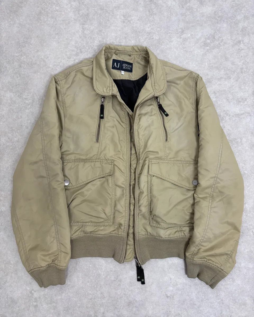Armani 2000s Armani Beige Bomber Jacket Size US S / EU 44-46 / 1 - 1 Thumbnail