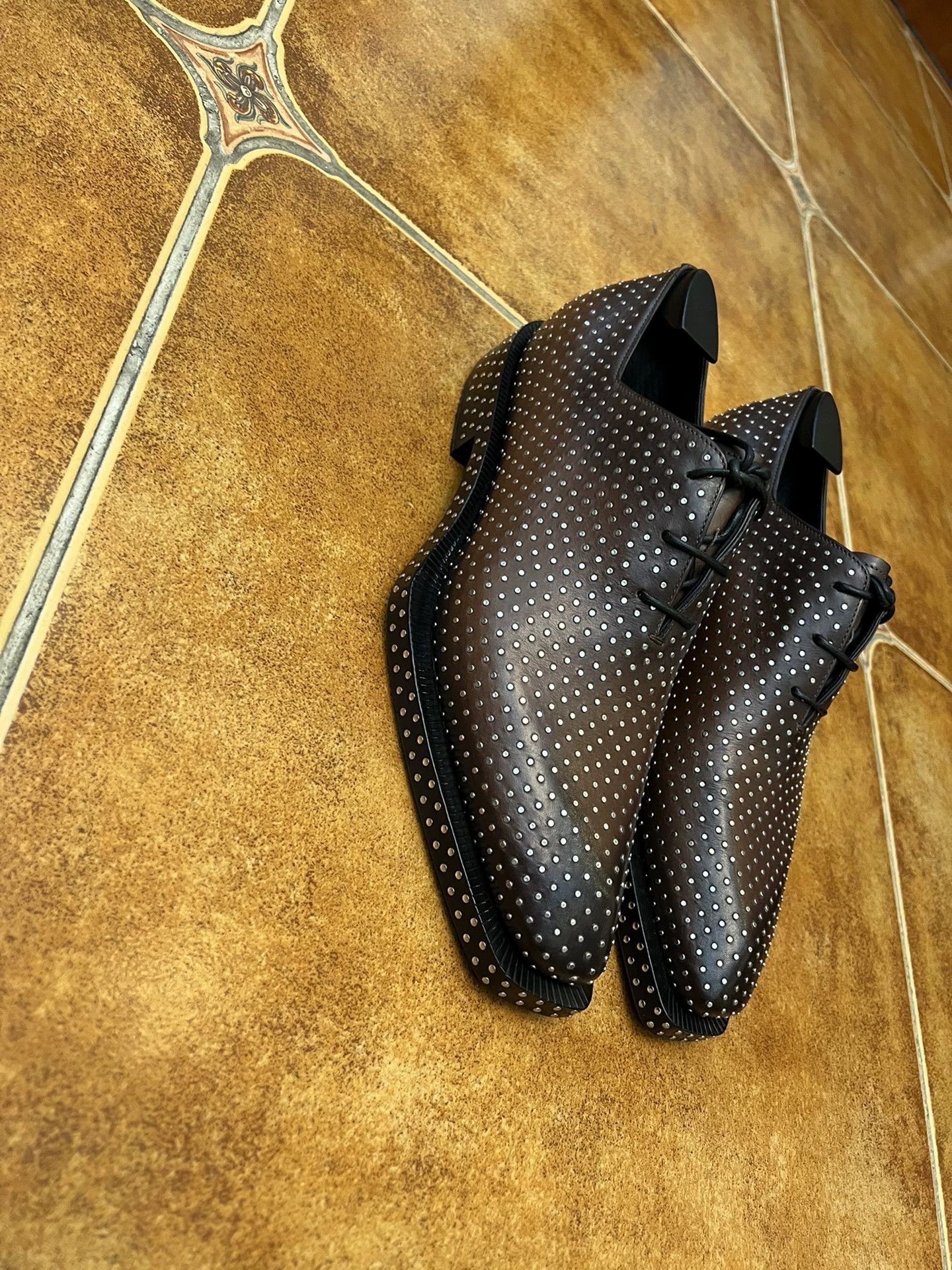 Berluti BERLUTI Rivet Blade US7 Lightly Worn w/ Dust Bag Size US 7 / EU 40 - 4 Thumbnail