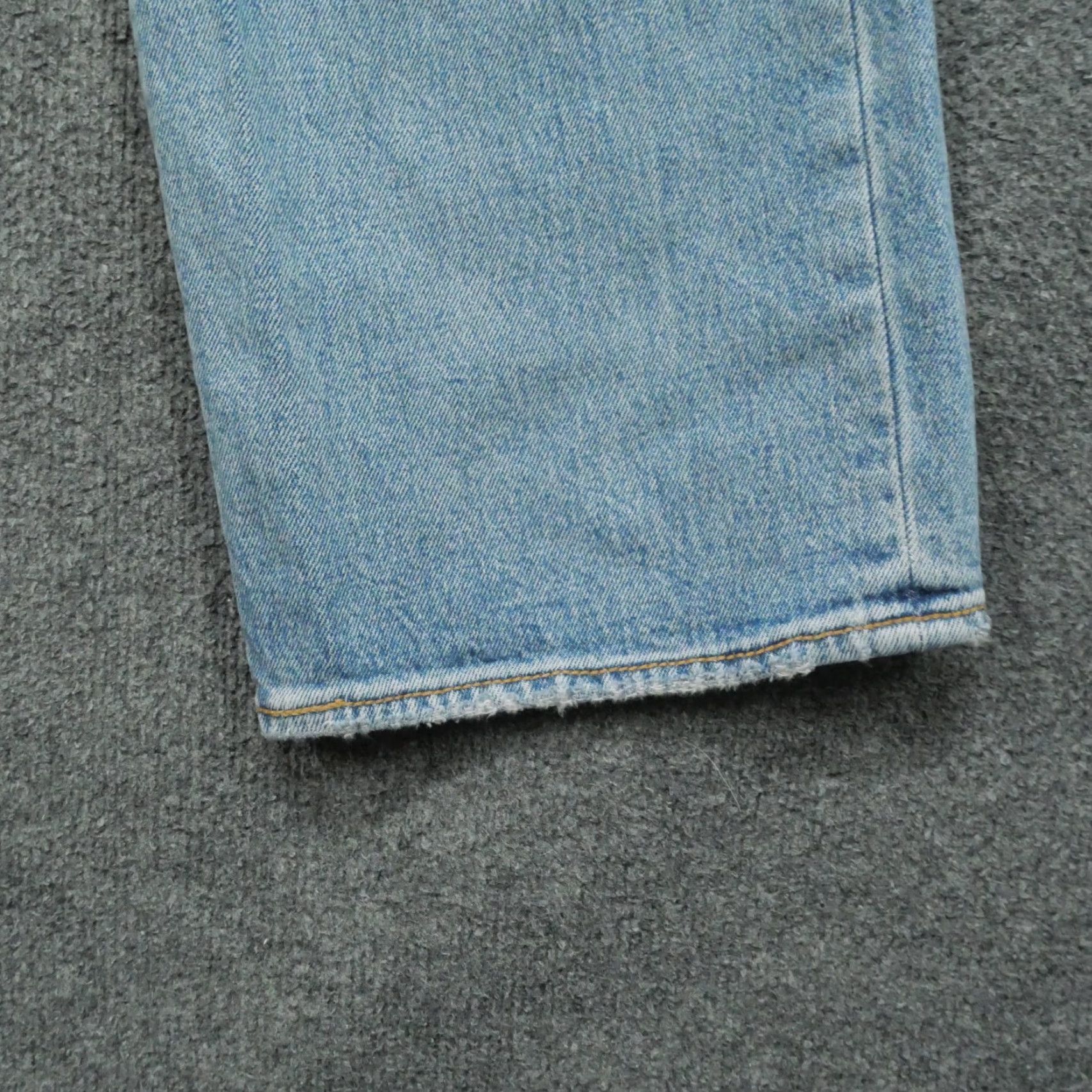 Levi's VINTAGE Levi's 501 Jeans Mens 38x32 Blue Button Fly Distressed Grunge Straight Jeans Pants 90s Mens Size US 38 / EU 54 - 5 Thumbnail