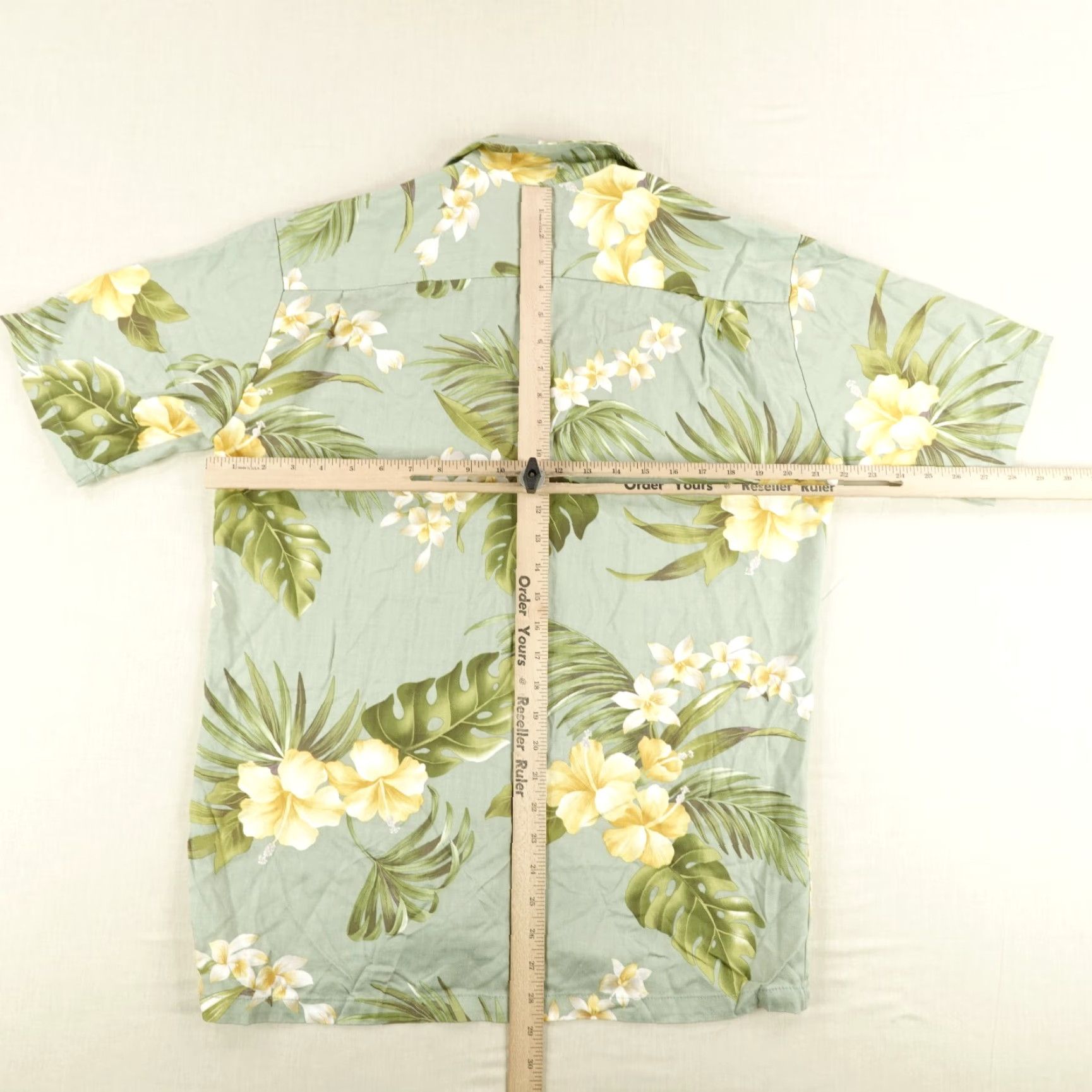 Hilo Hattie VINTAGE Hilo Hattie Shirt Mens Small Short Sleeve Tropical Hawaiian Casual Button-Up Green Floral 90s Mens Size US S / EU 44-46 / 1 - 6 Thumbnail