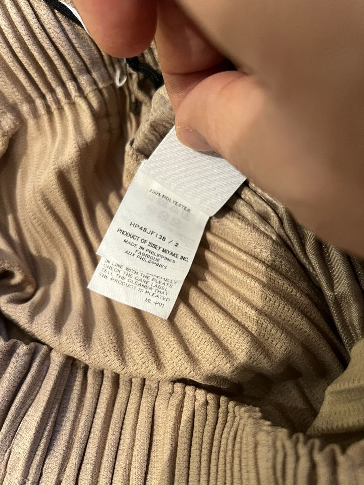 Pleats Please Issey Miyake HOMME PLISSÉ ISSEY MIYAKE Trousers Beige Size 2 Medium Size US 31 - 11 Thumbnail