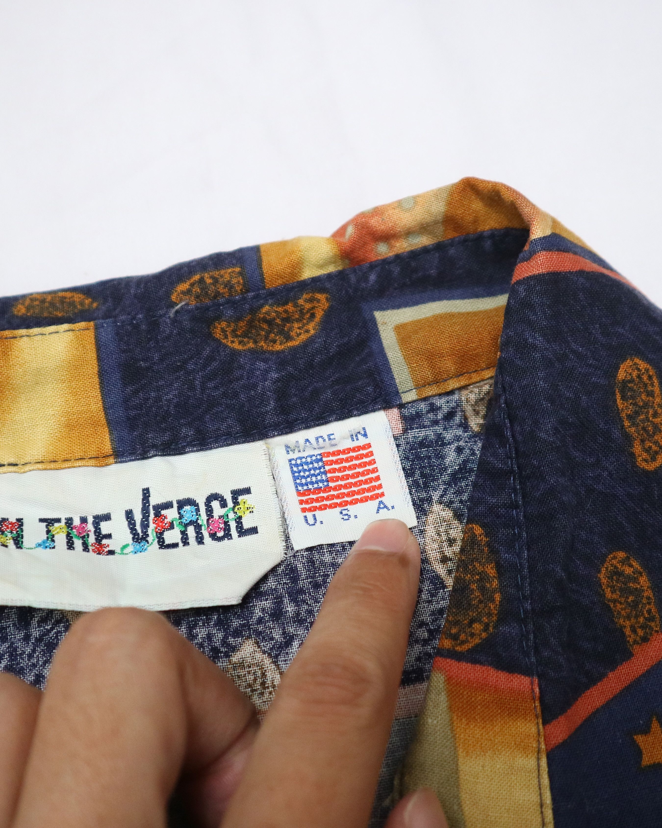 Vintage ON THE VERGE shirt Size US M / EU 48-50 / 2 - 6 Thumbnail