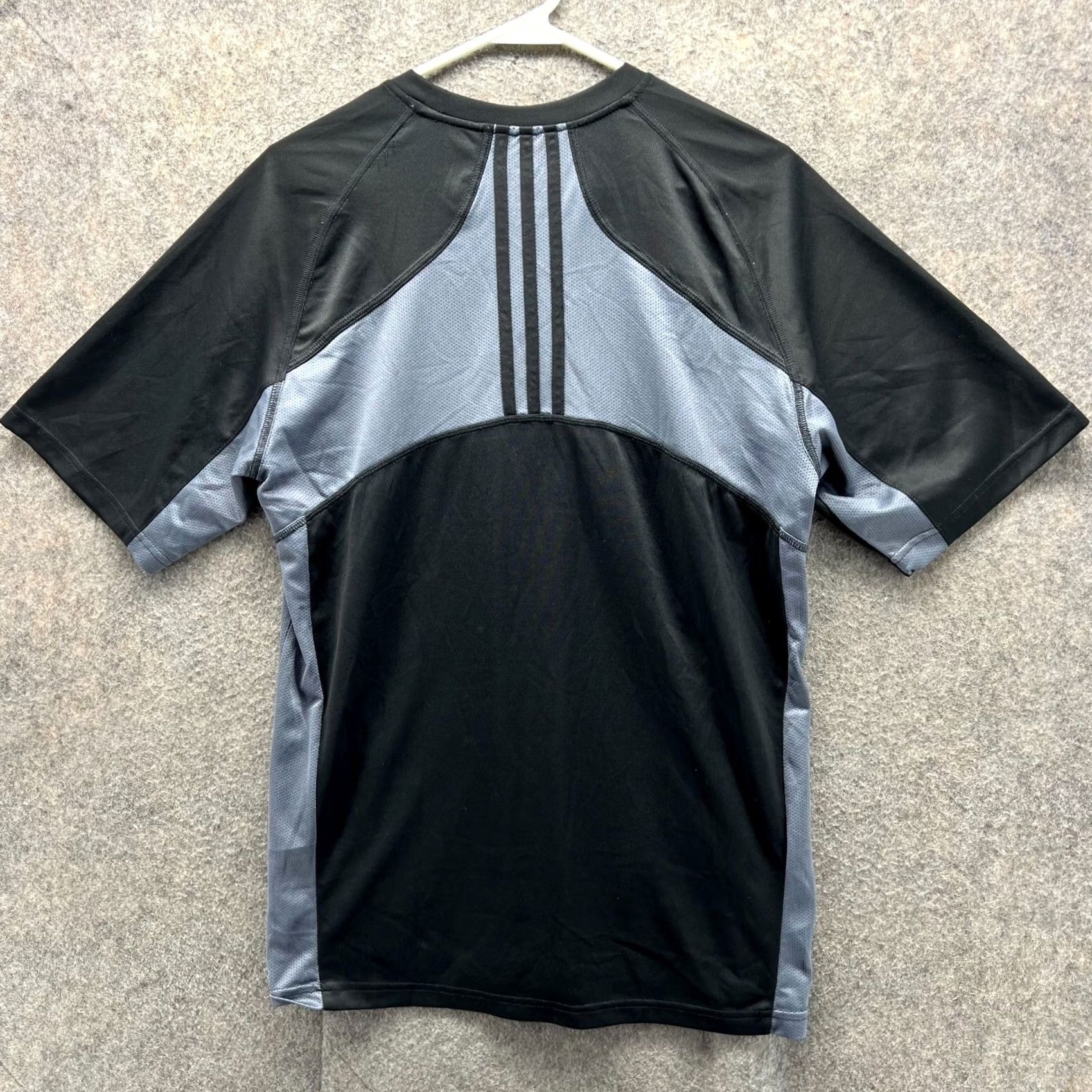 Adidas Adidas Shirt Men Medium Black Blue Crewneck Gym Polyester Trefoil Jersey Vtg Size US M / EU 48-50 / 2 - 2 Thumbnail