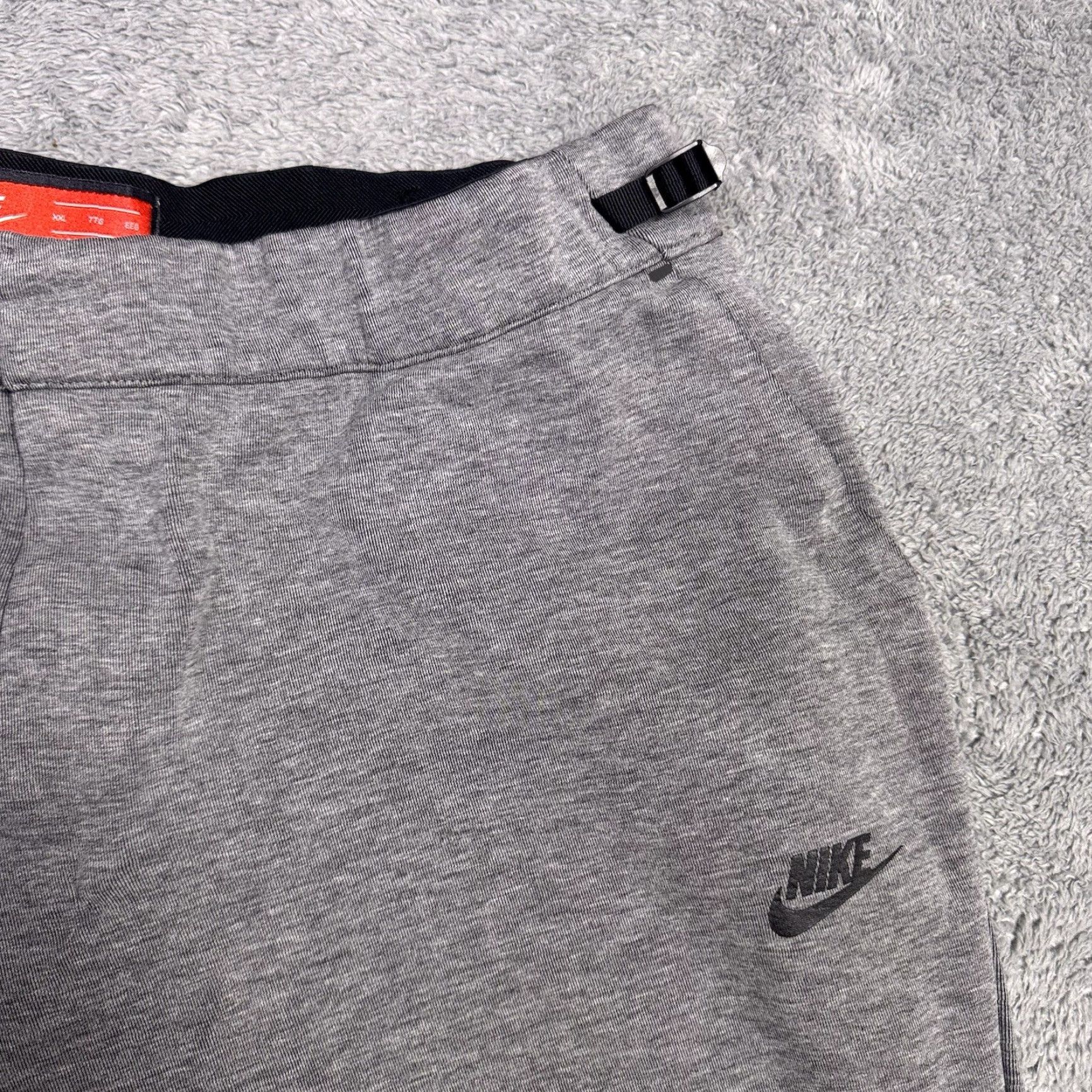 Nike Nike Tech Fleece Pants Mens 2XL Jogger Sweatpants Slim Tapered 832120 Heather Gray Size US 39 - 4 Thumbnail