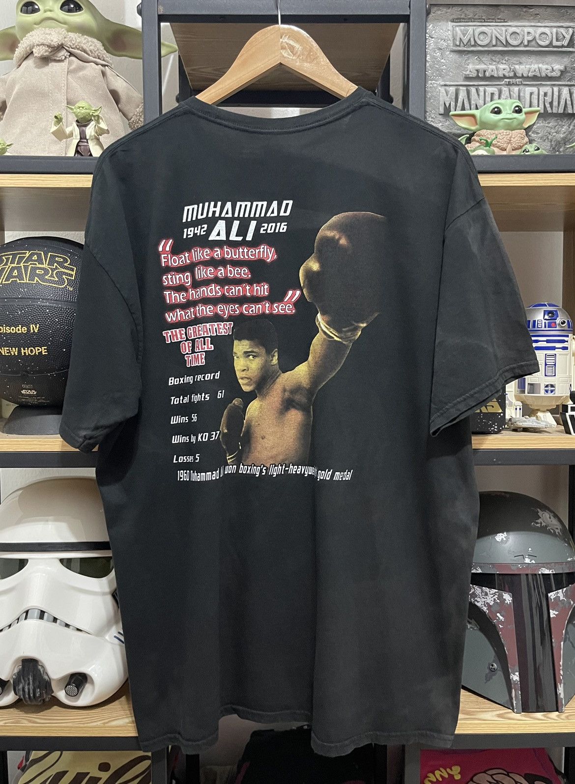 Vintage Vintage Y2K Muhammad Ali Most Legendary Graphic Boxing Tee Size US XL / EU 56 / 4 - 1 Thumbnail